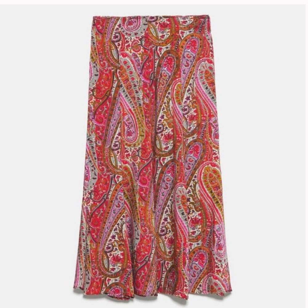 ZARA Multi color PAISLEY PRINT MIDI
SKIRT A-LINE SATIN FINISH, Size S 5707 - Picture 3 of 5